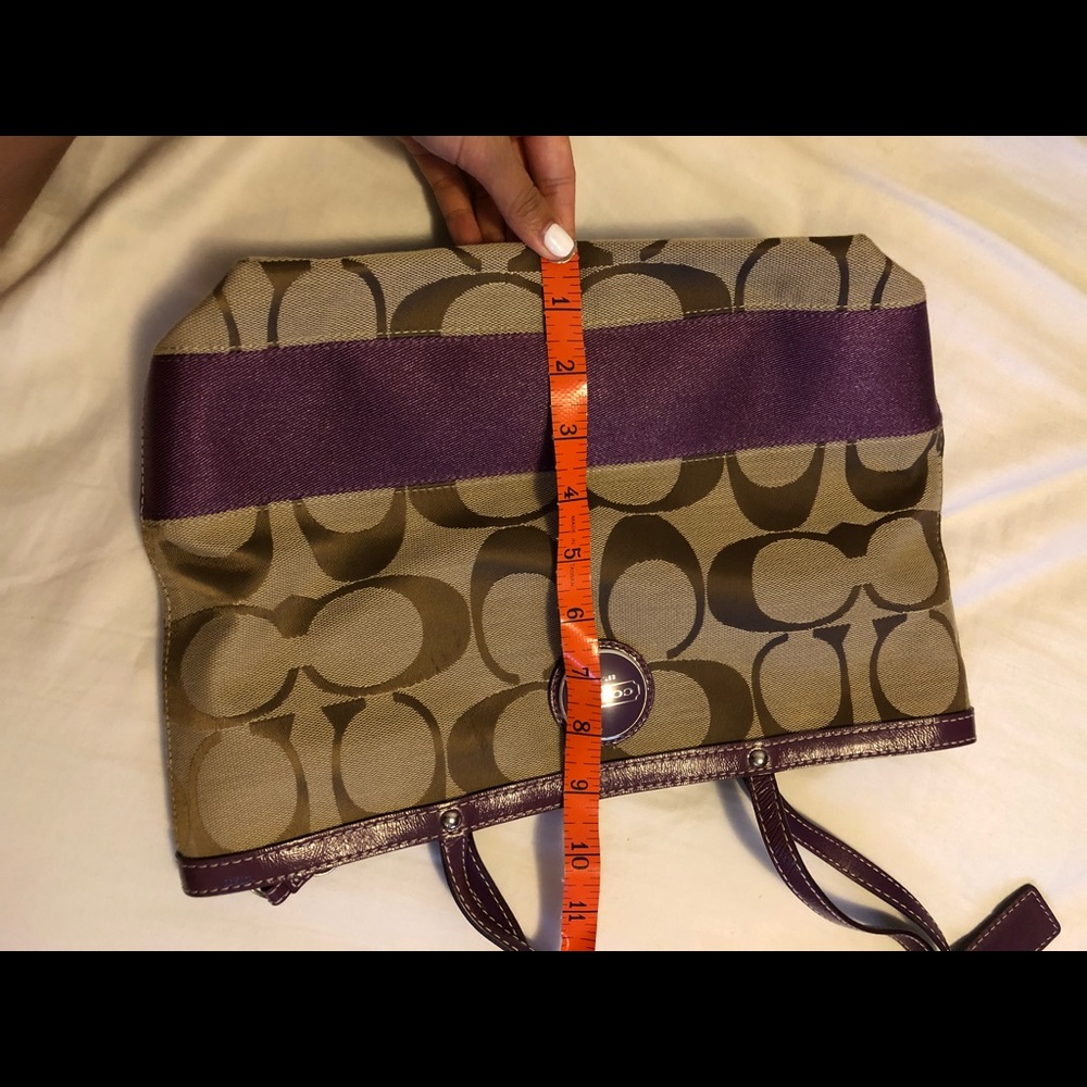 Coach Tote - Picture 6 of 6